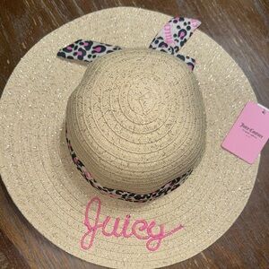 Juicy Couture kids woven Hat with Pink Accents and leopard scarf
